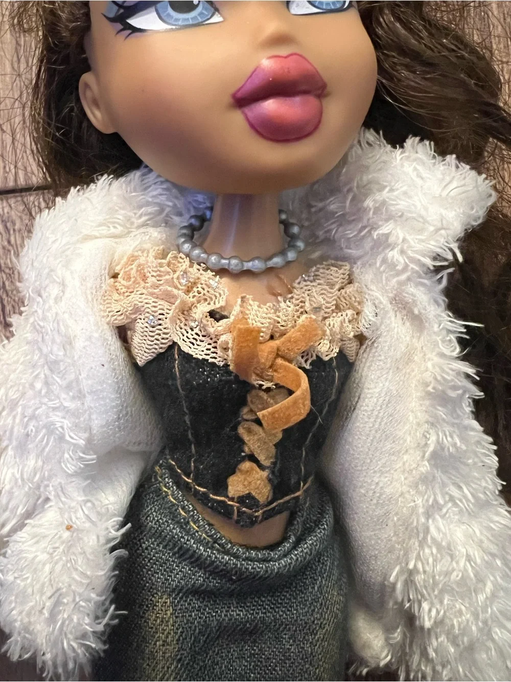 Bratz gently pre